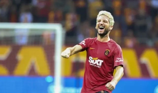 Galatasaraylı Dries Mertens ten paylaşım Ne geceydi ama Spor